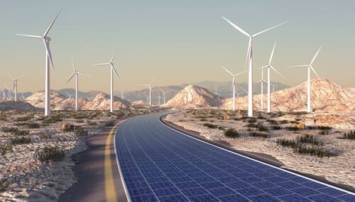 Une route solaire qui cache la forêt Une route solaire qui cache la forêt